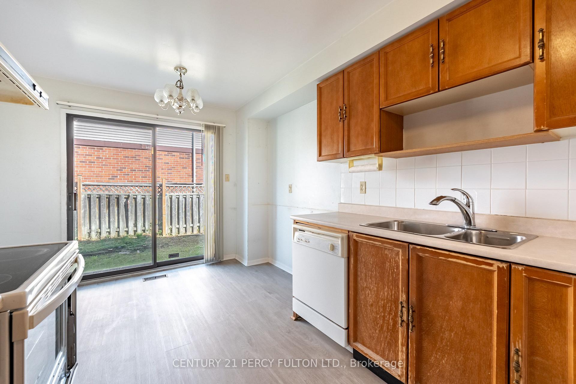 Photo 12 of 2 pennybrook Lane, Scarborough, Agincourt South-Malvern West — HOMEH
