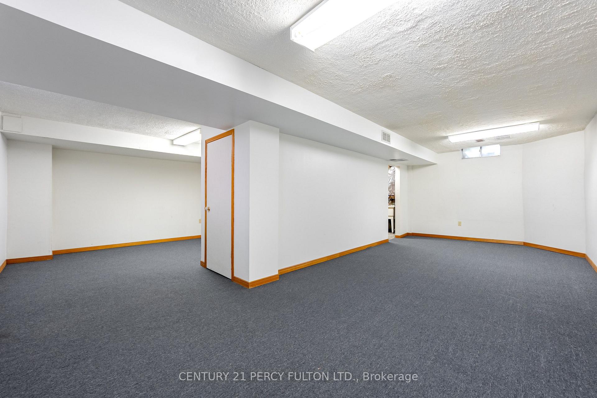 Photo 32 of 2 pennybrook Lane, Scarborough, Agincourt South-Malvern West — HOMEH