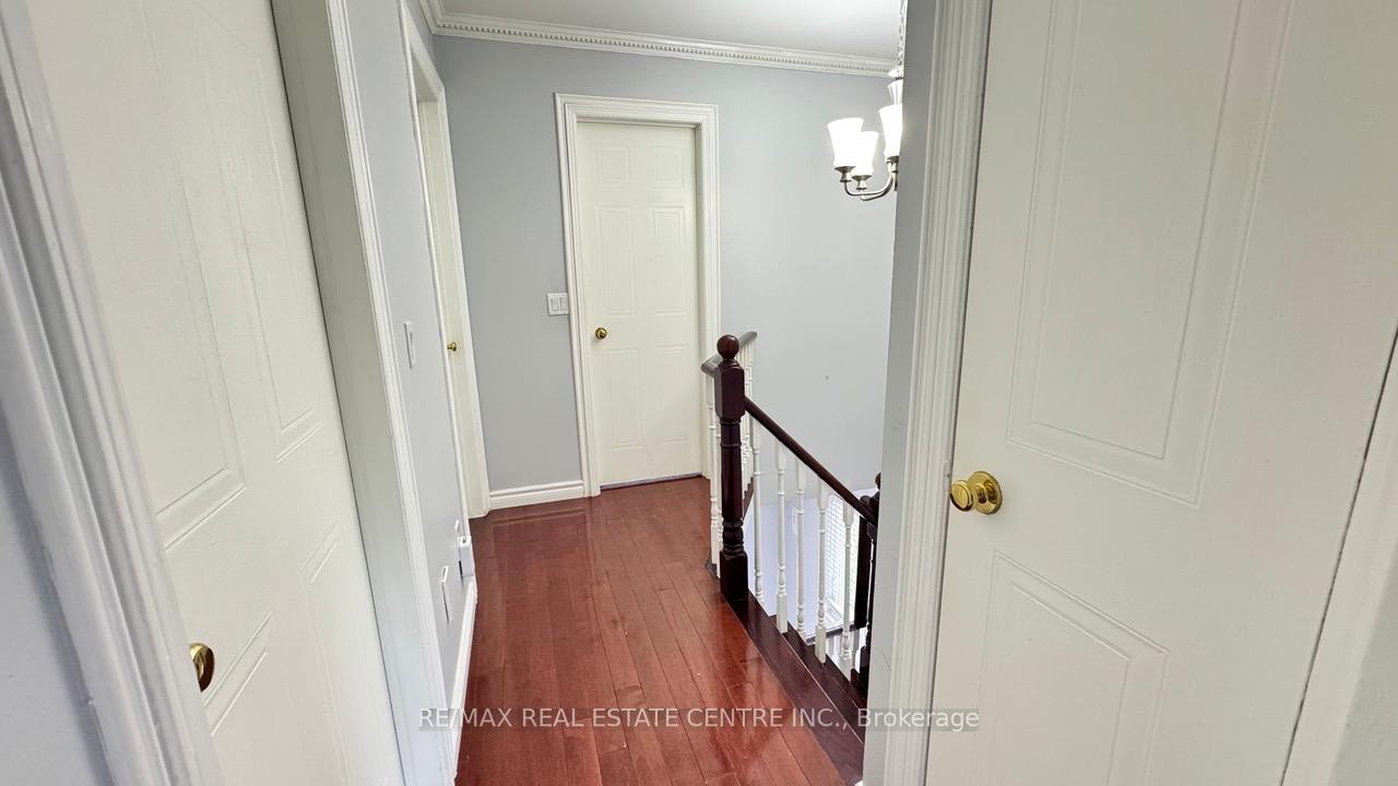 Photo 15 of 16 Nectarine Crescent, Brampton, Westgate — HOMEH