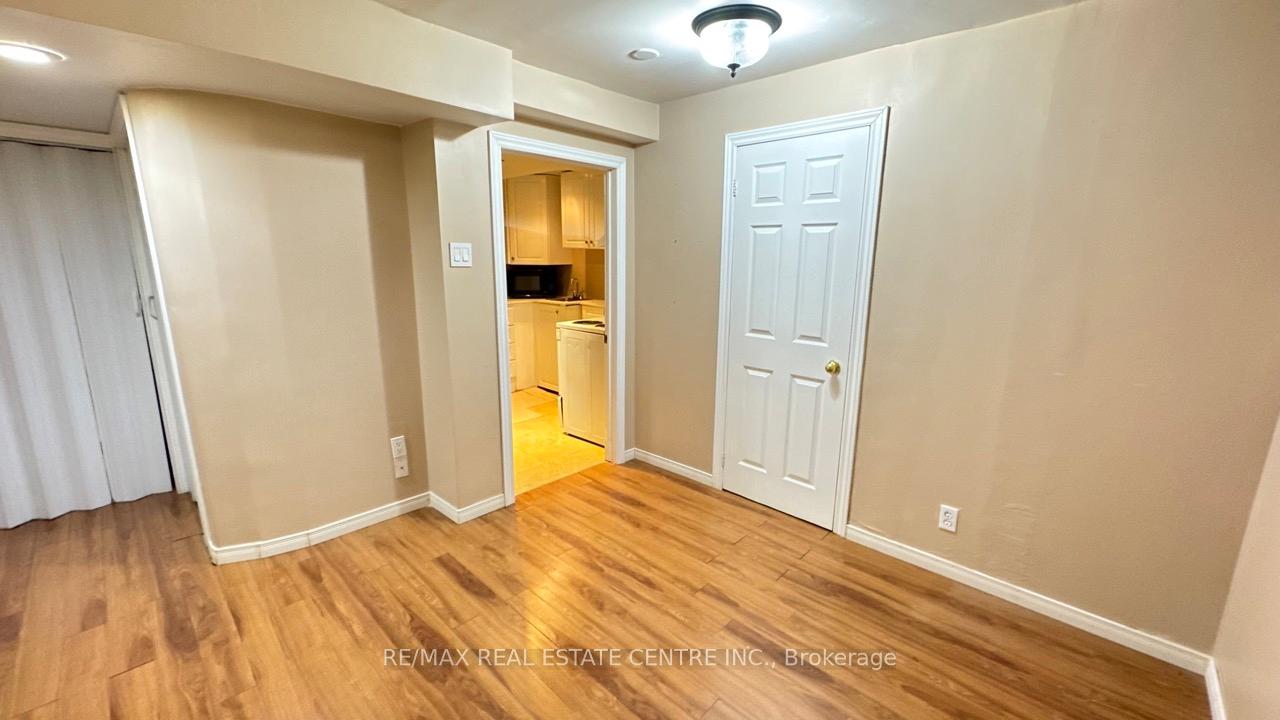 Photo 40 of 16 Nectarine Crescent, Brampton, Westgate — HOMEH