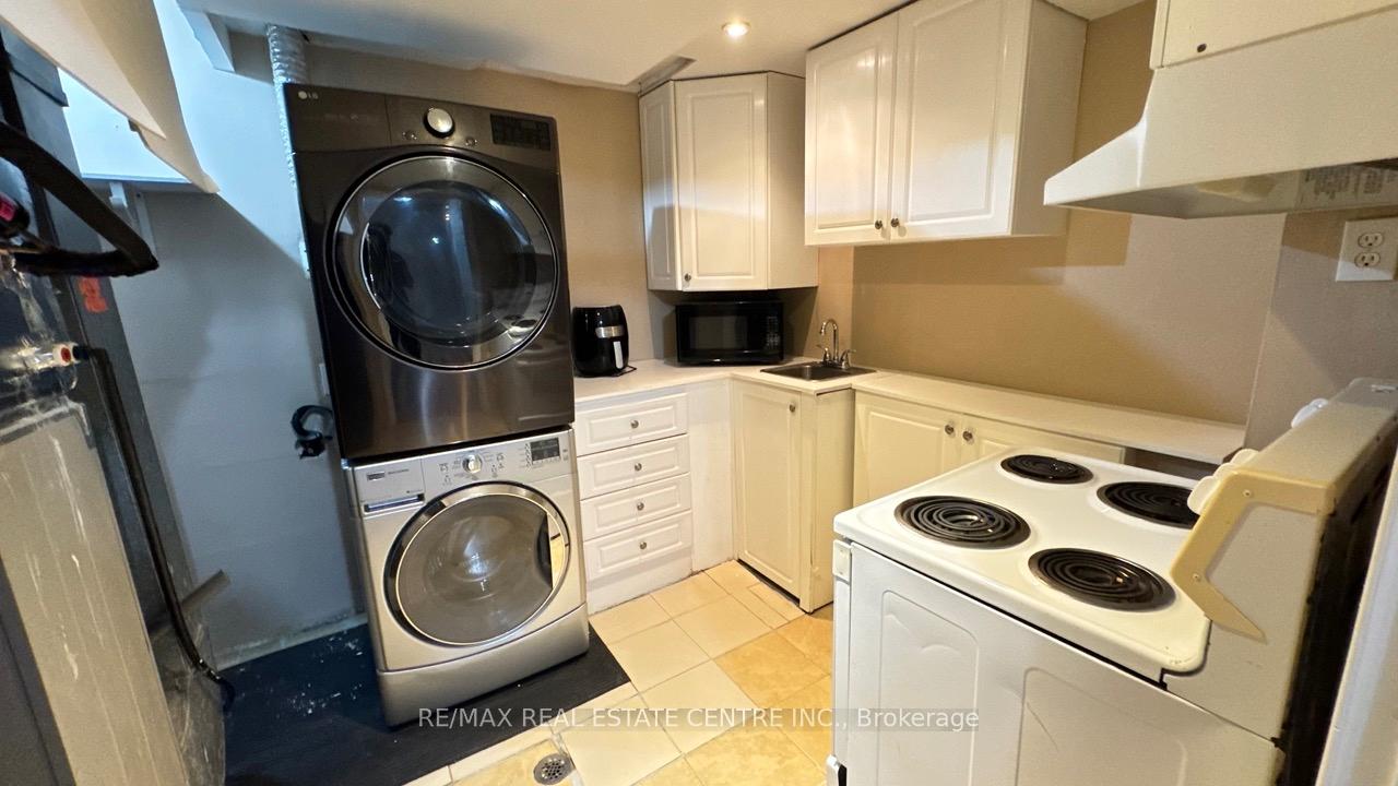 Photo 42 of 16 Nectarine Crescent, Brampton, Westgate — HOMEH
