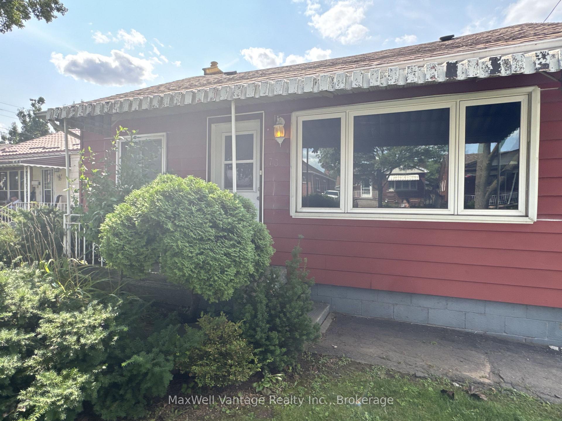 Photo of 73 Walter Avenue N