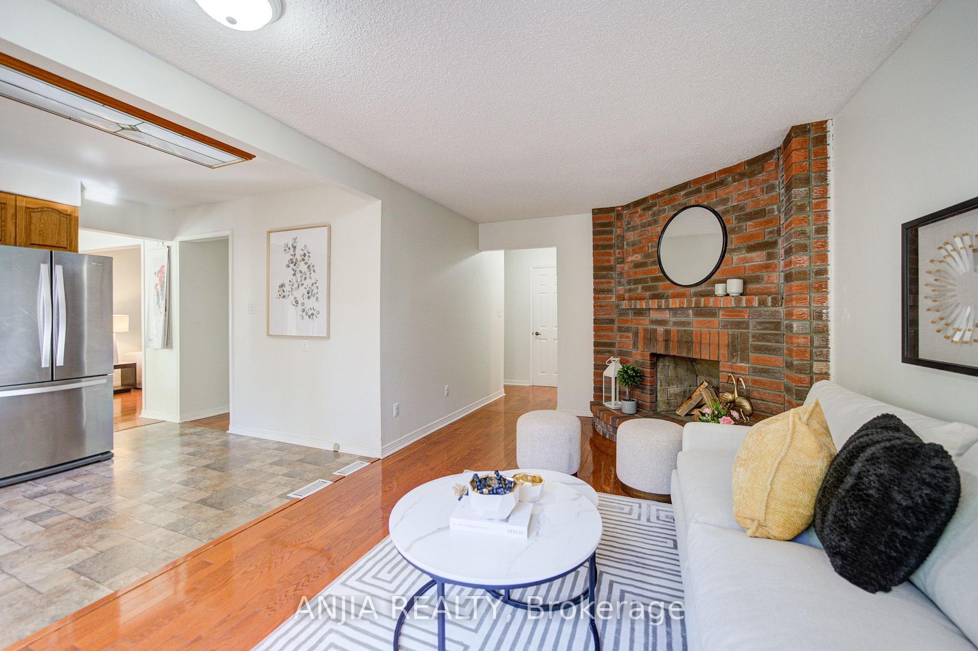 Photo 6 of 77 Royal Palm Drive, Brampton, Heart Lake East — HOMEH