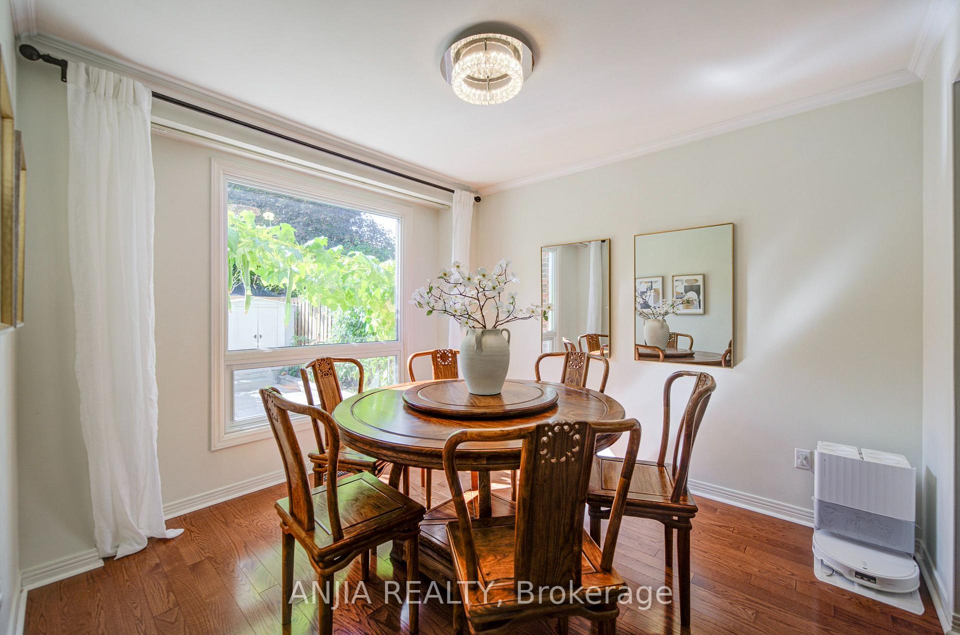 Photo 13 of 77 Royal Palm Drive, Brampton, Heart Lake East — HOMEH