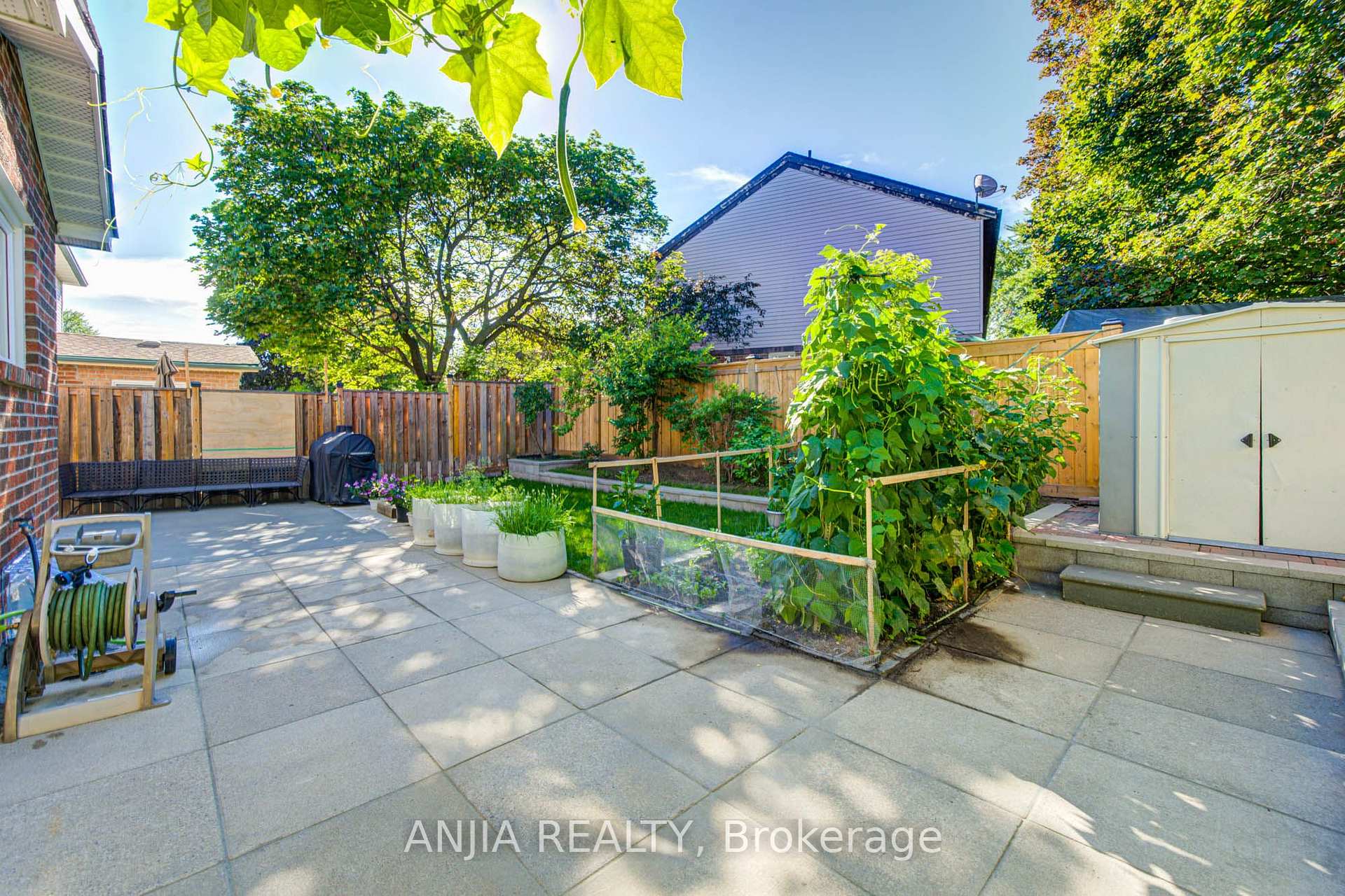 Photo 56 of 77 Royal Palm Drive, Brampton, Heart Lake East — HOMEH