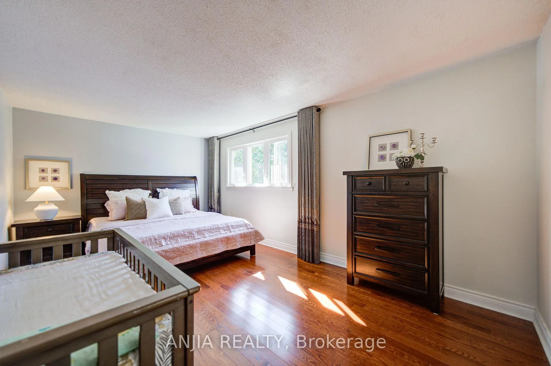 Photo 62 of 77 Royal Palm Drive, Brampton, Heart Lake East — HOMEH