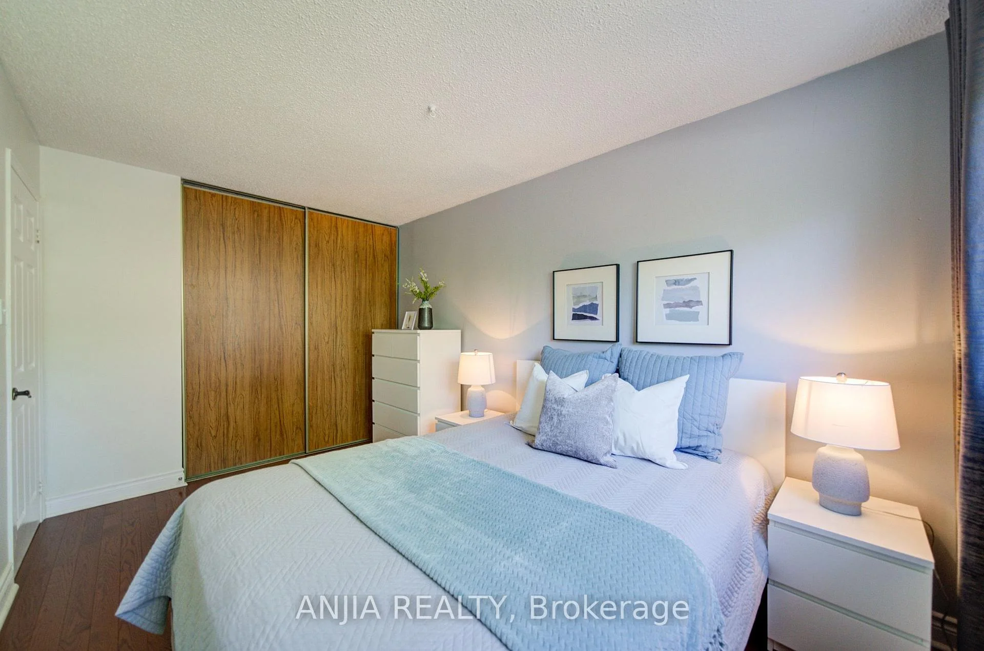 Photo 63 of 77 Royal Palm Drive, Brampton, Heart Lake East — HOMEH