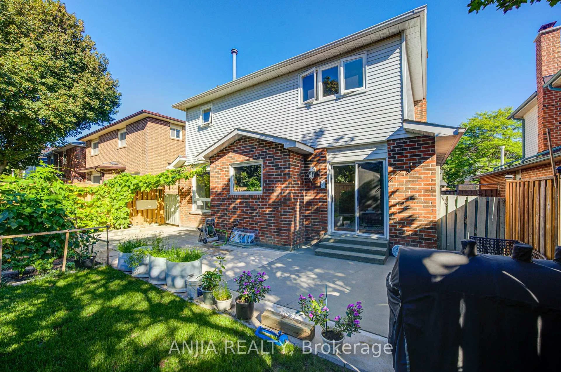 Photo 65 of 77 Royal Palm Drive, Brampton, Heart Lake East — HOMEH