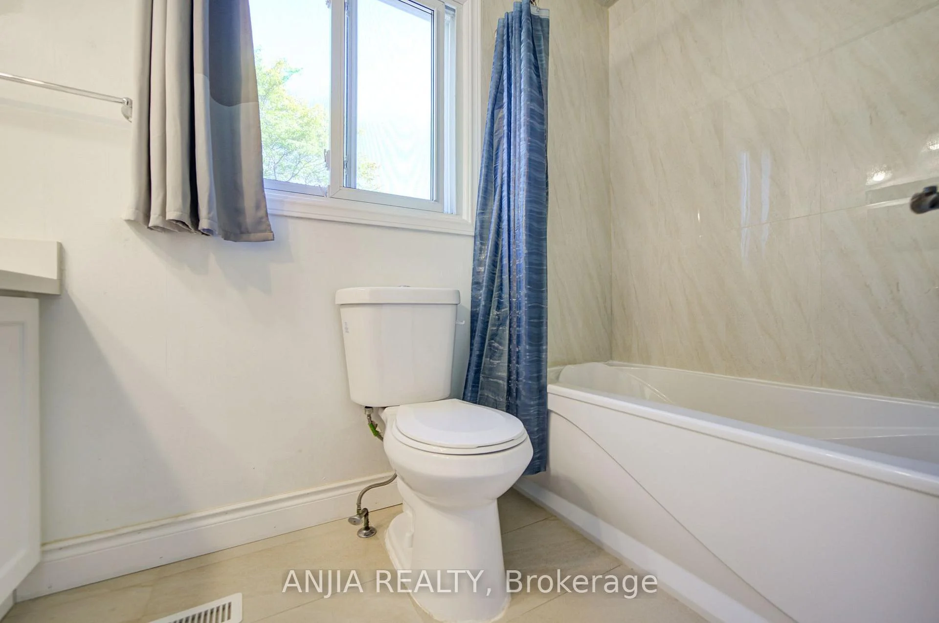 Photo 67 of 77 Royal Palm Drive, Brampton, Heart Lake East — HOMEH
