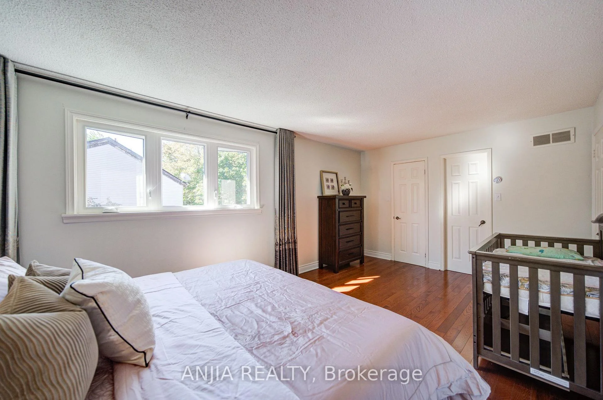 Photo 68 of 77 Royal Palm Drive, Brampton, Heart Lake East — HOMEH