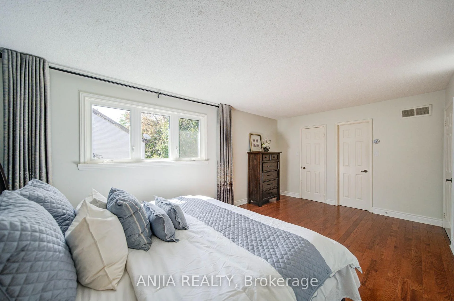 Photo 83 of 77 Royal Palm Drive, Brampton, Heart Lake East — HOMEH