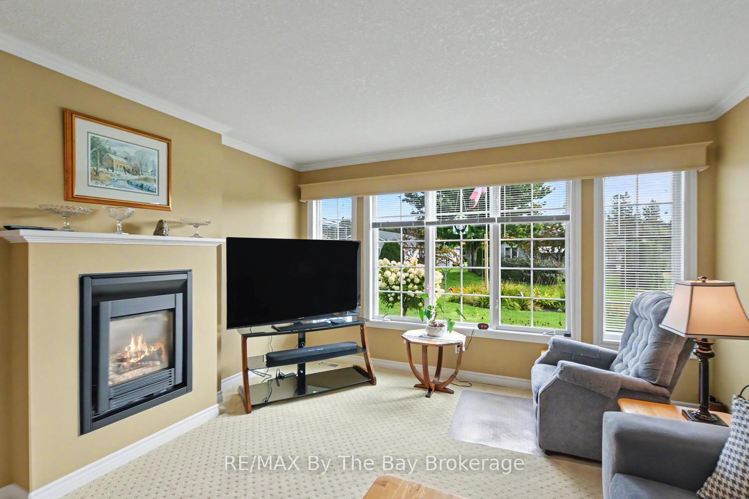 Photo 17 of 19 Kentucky Avenue, Wasaga Beach — HOMEH
