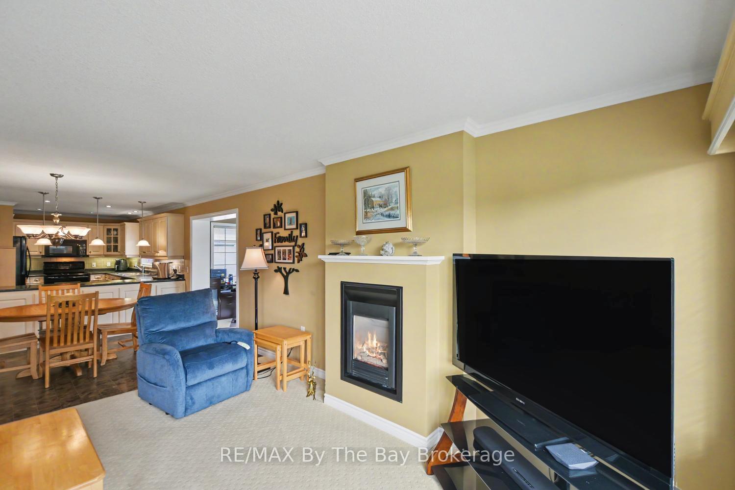 Photo 18 of 19 Kentucky Avenue, Wasaga Beach — HOMEH