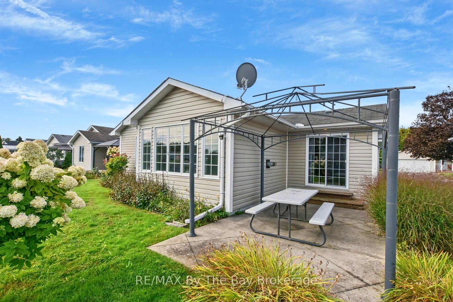 Photo 24 of 19 Kentucky Avenue, Wasaga Beach — HOMEH