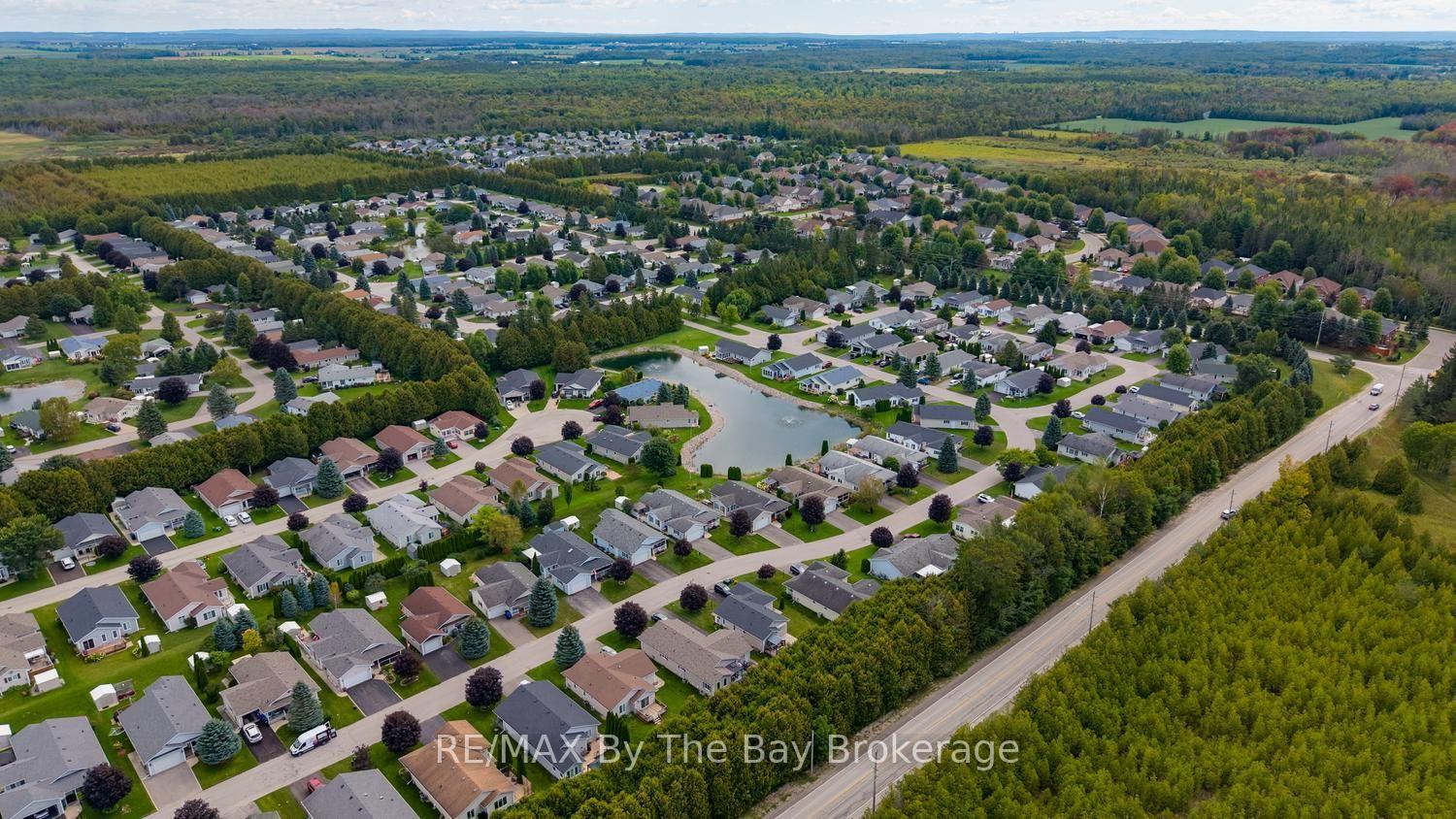 Photo 41 of 19 Kentucky Avenue, Wasaga Beach — HOMEH
