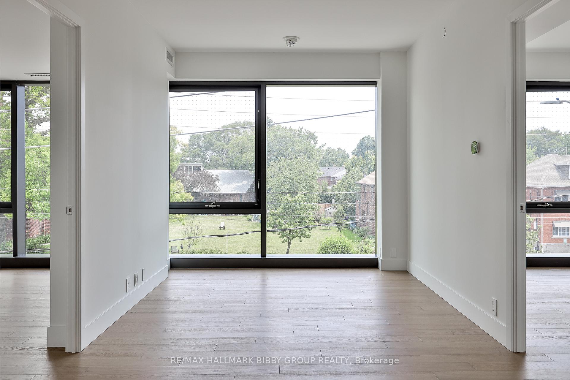Photo 3 of Unit 212, 1414 Bayview Avenue, Toronto, Mount Pleasant East — HOMEH