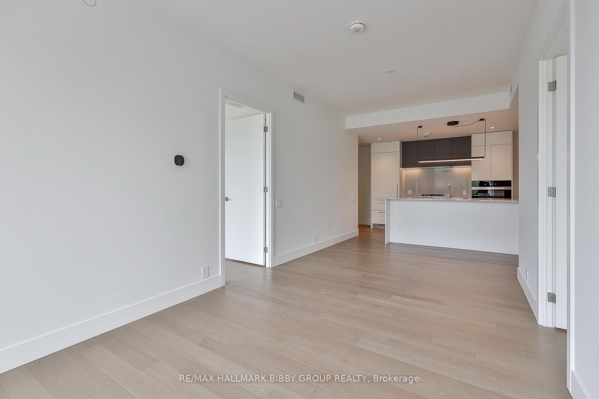 Photo 6 of Unit 212, 1414 Bayview Avenue, Toronto, Mount Pleasant East — HOMEH