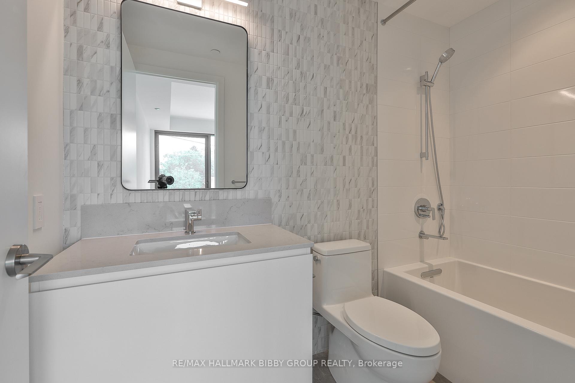 Photo 27 of Unit 212, 1414 Bayview Avenue, Toronto, Mount Pleasant East — HOMEH