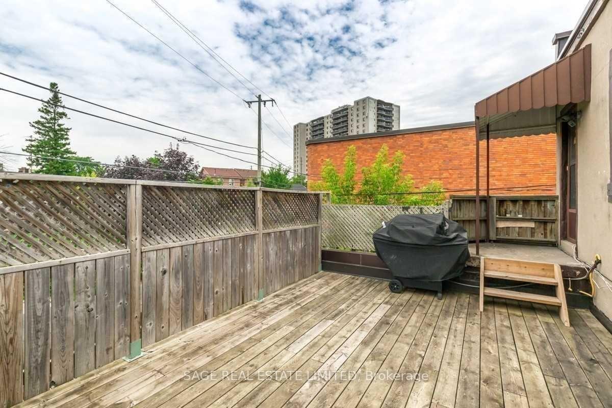 Photo 11 of Unit 2, 2500 Kingston Road, Scarborough, Birchcliffe-Cliffside — HOMEH