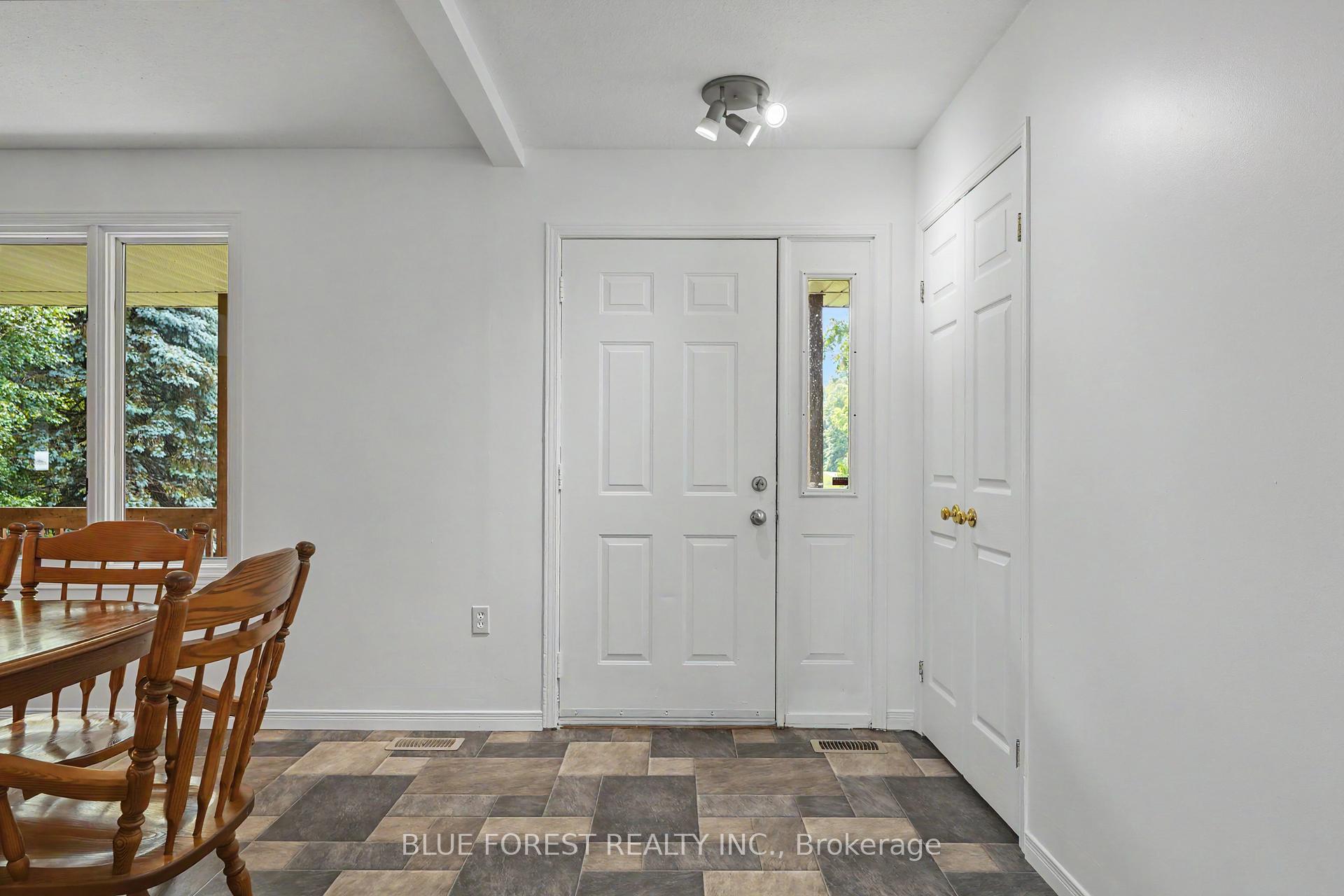 Photo 9 of 23706 Gray Line, West Elgin, Rural West Elgin — HOMEH
