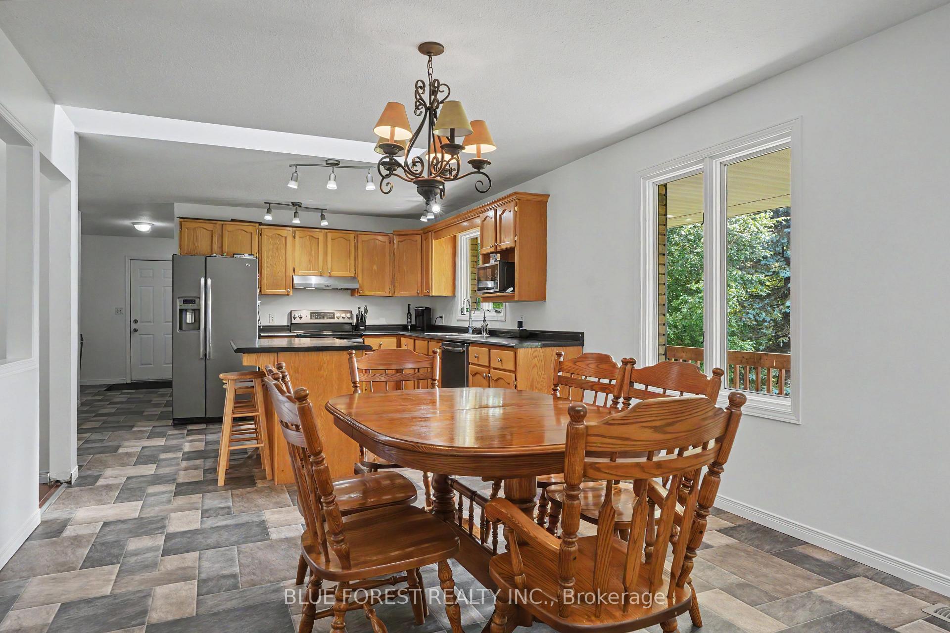 Photo 10 of 23706 Gray Line, West Elgin, Rural West Elgin — HOMEH