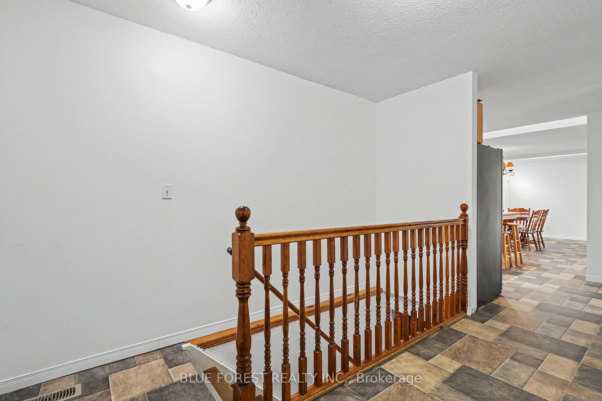 Photo 33 of 23706 Gray Line, West Elgin, Rural West Elgin — HOMEH