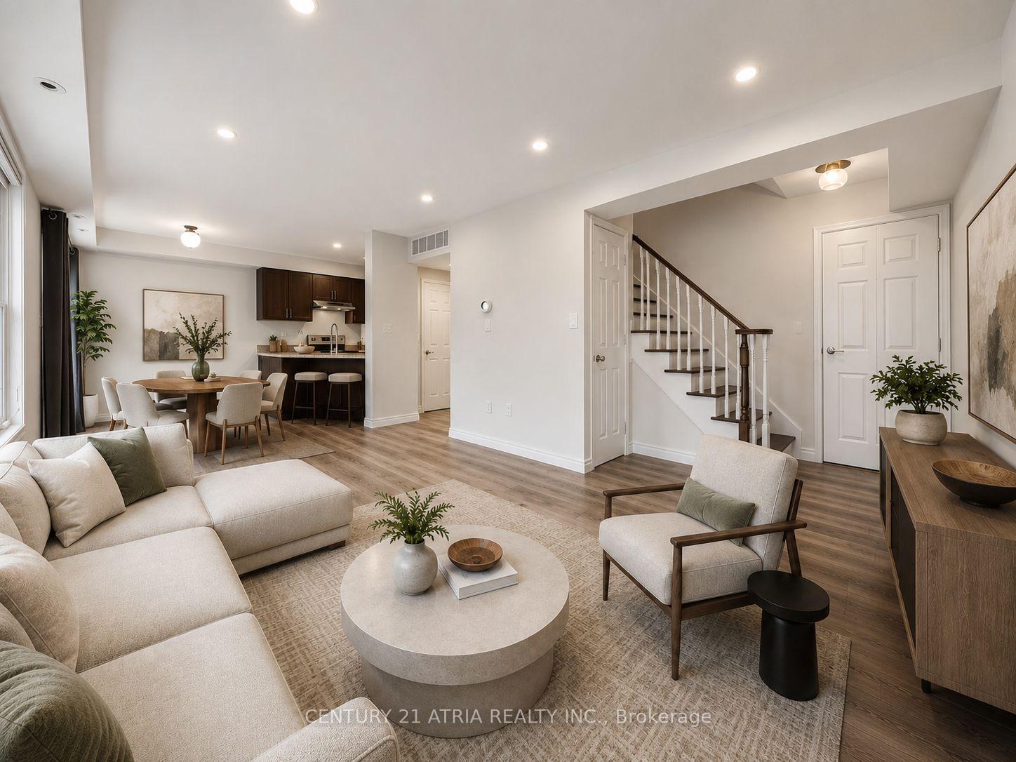 Photo 5 of 92 Louisbourg Way, Markham, Greensborough — HOMEH