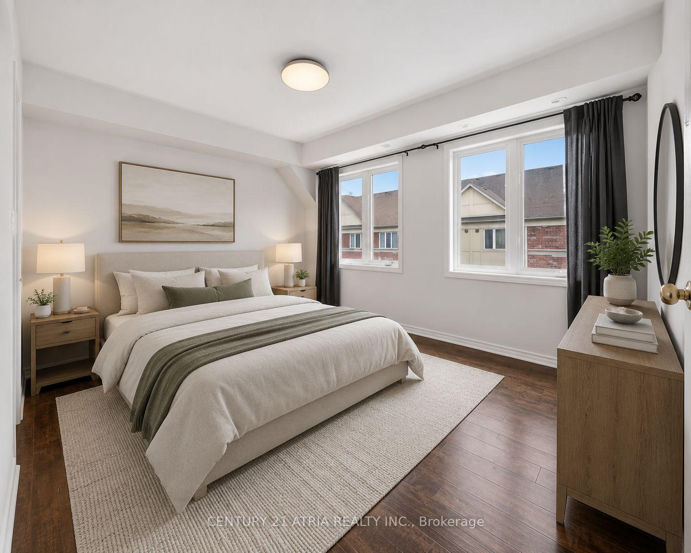 Photo 8 of 92 Louisbourg Way, Markham, Greensborough — HOMEH