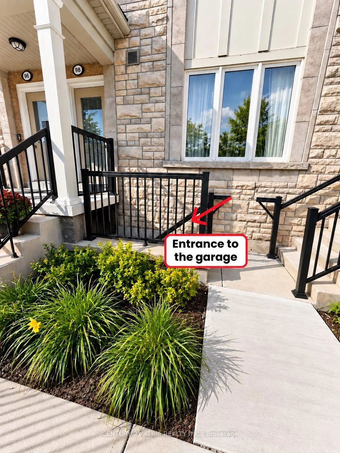 Photo 17 of 92 Louisbourg Way, Markham, Greensborough — HOMEH