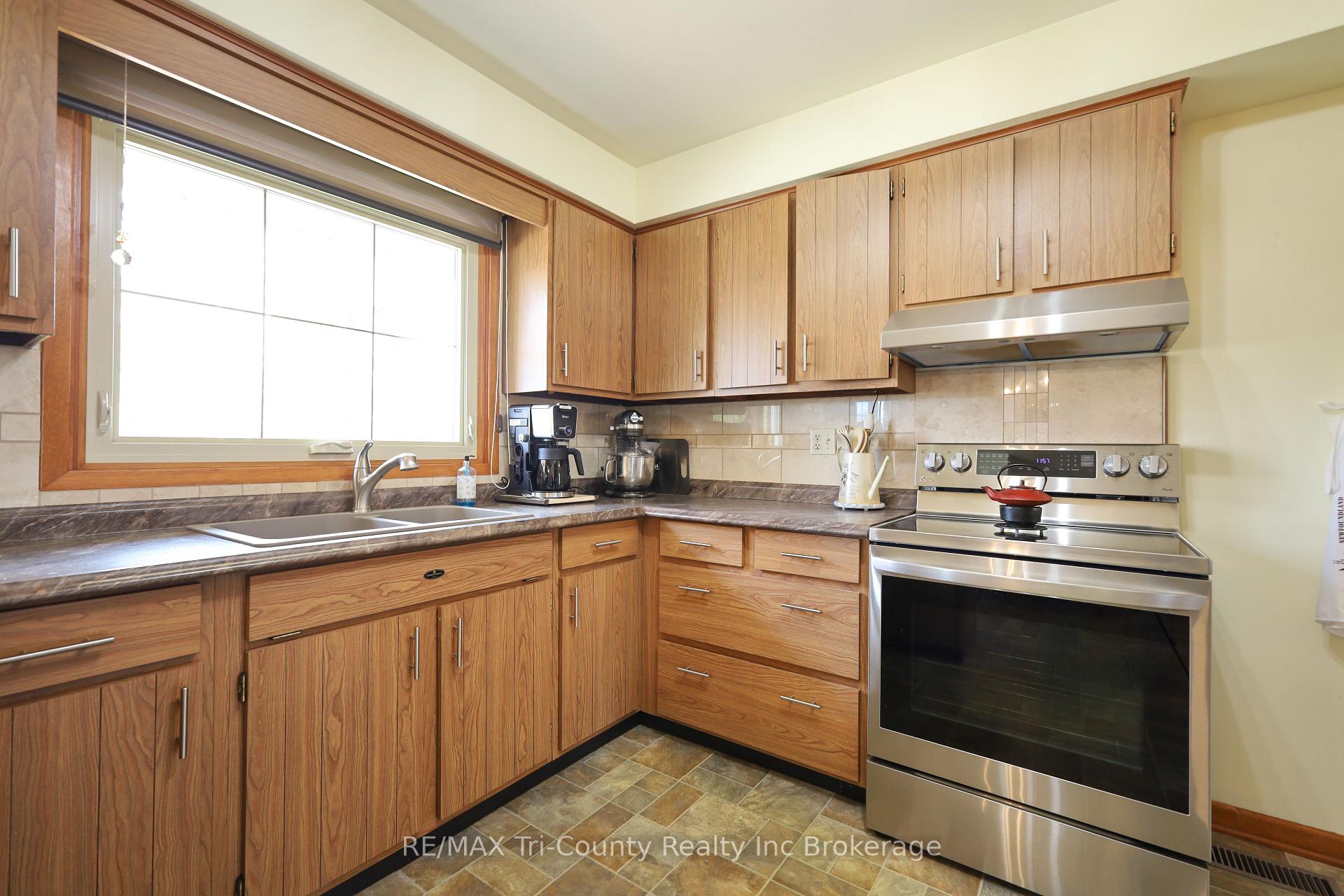 Photo 6 of 9113 Plank Road, Bayham, Straffordville — HOMEH