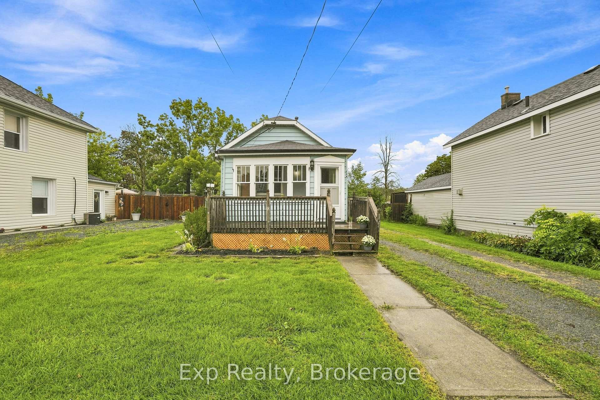 Photo 3 of 134 Catharine Street, Belleville, Thurlow Ward — HOMEH