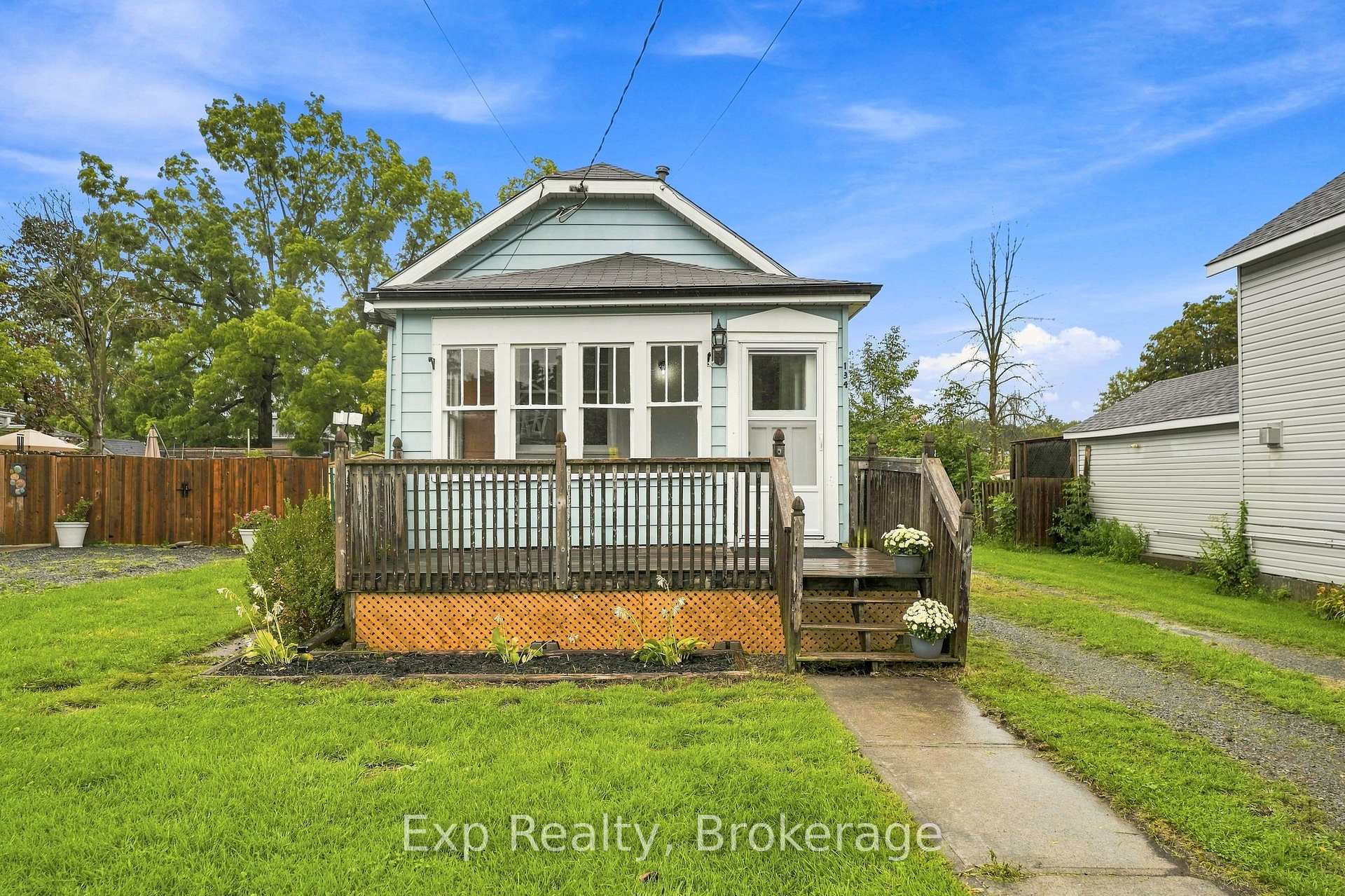 Photo 4 of 134 Catharine Street, Belleville, Thurlow Ward — HOMEH