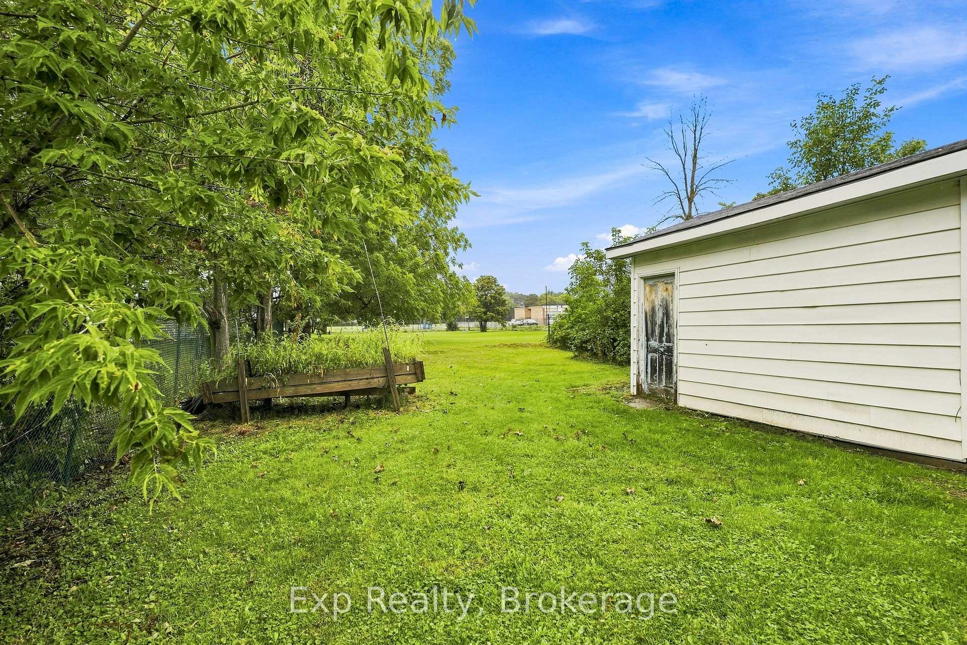 Photo 25 of 134 Catharine Street, Belleville, Thurlow Ward — HOMEH