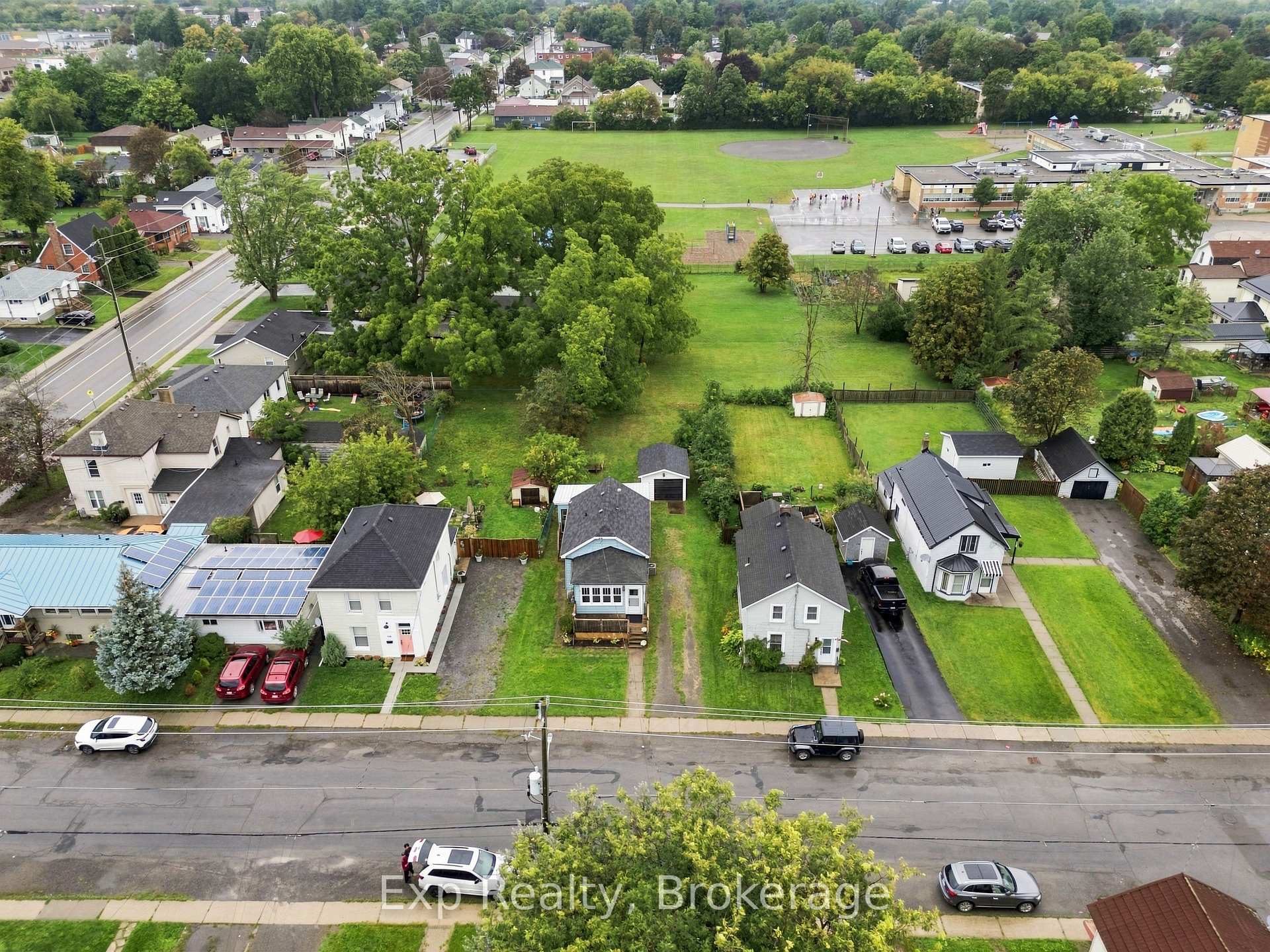 Photo 30 of 134 Catharine Street, Belleville, Thurlow Ward — HOMEH