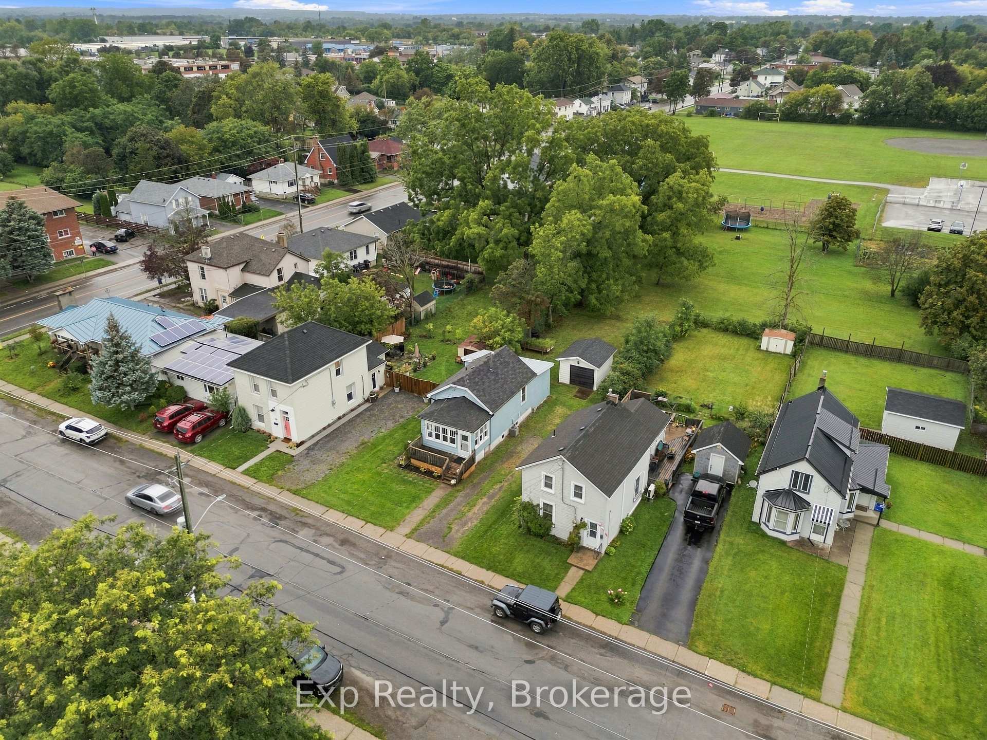 Photo 31 of 134 Catharine Street, Belleville, Thurlow Ward — HOMEH