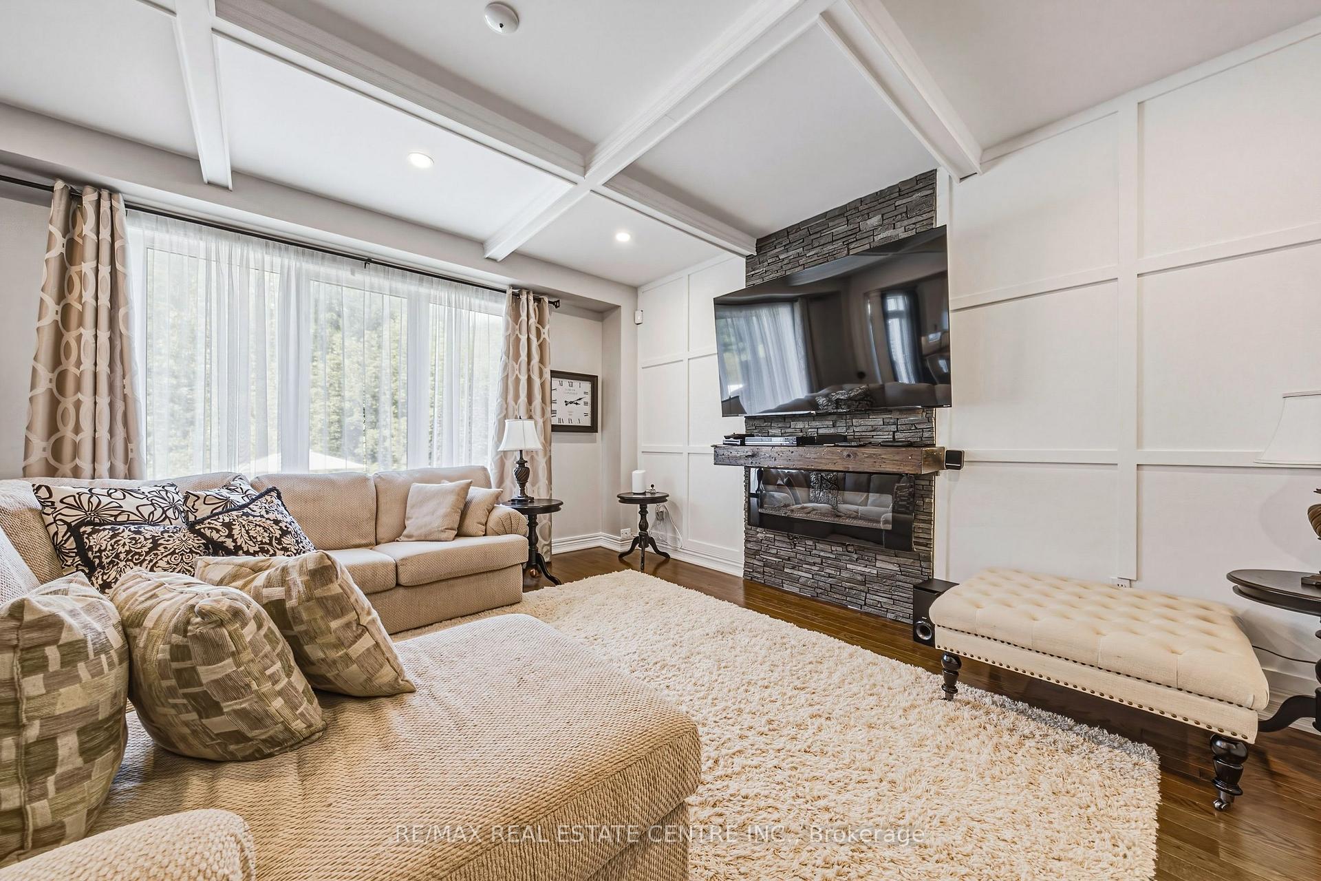 Photo 7 of 37 Lambert Crescent, Brantford, Empire — HOMEH