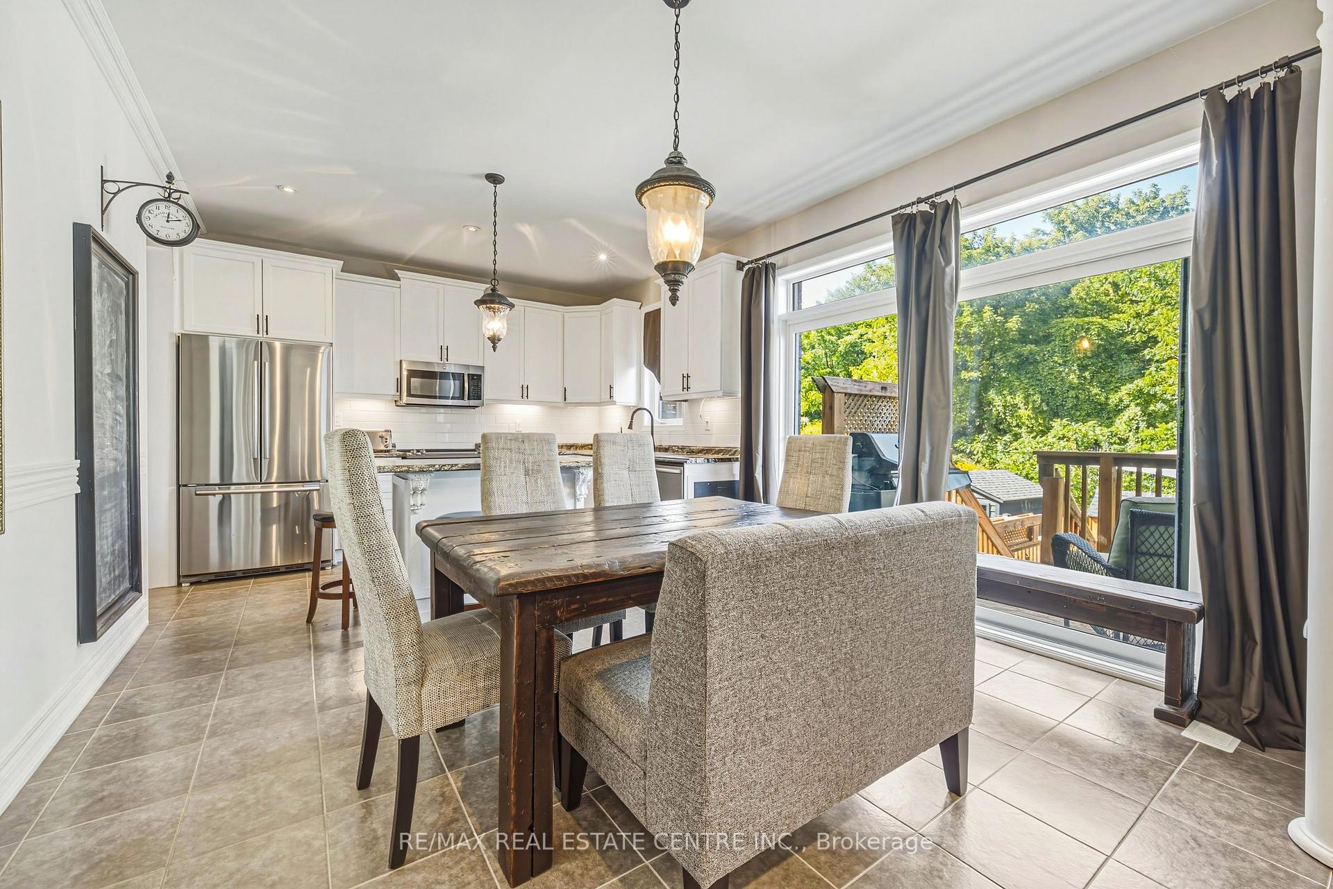 Photo 9 of 37 Lambert Crescent, Brantford, Empire — HOMEH