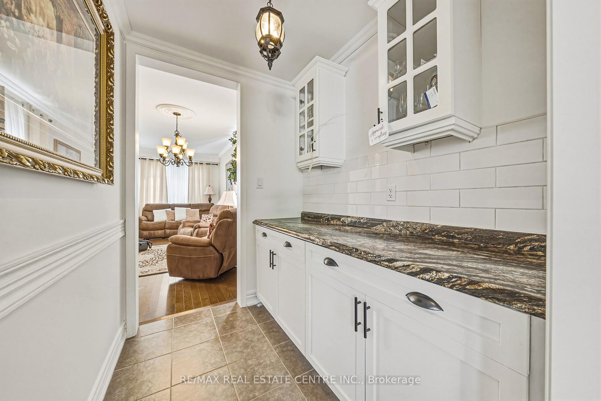Photo 15 of 37 Lambert Crescent, Brantford, Empire — HOMEH