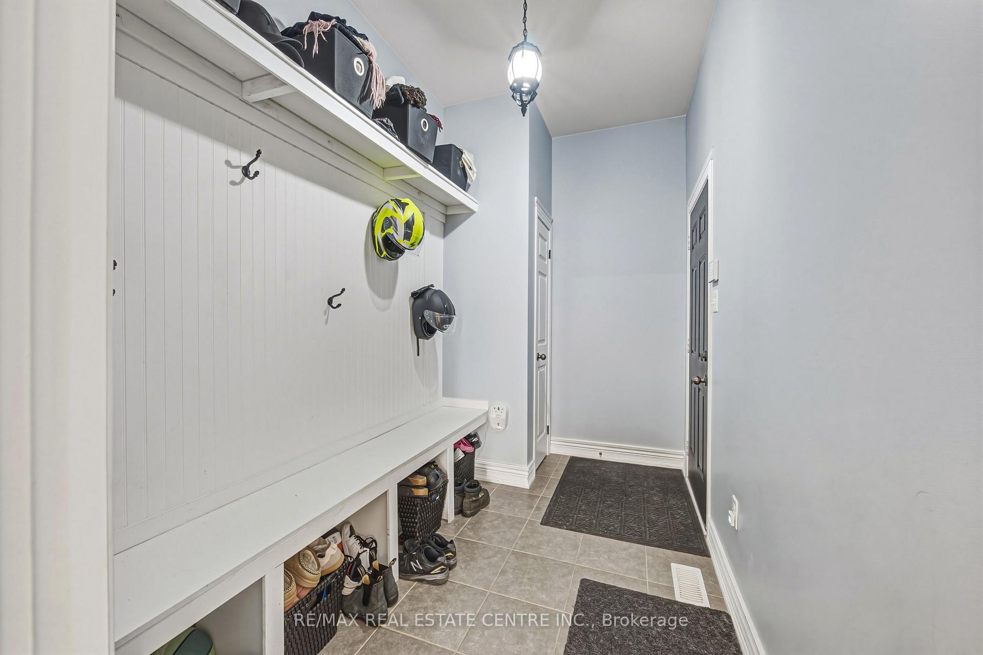 Photo 17 of 37 Lambert Crescent, Brantford, Empire — HOMEH