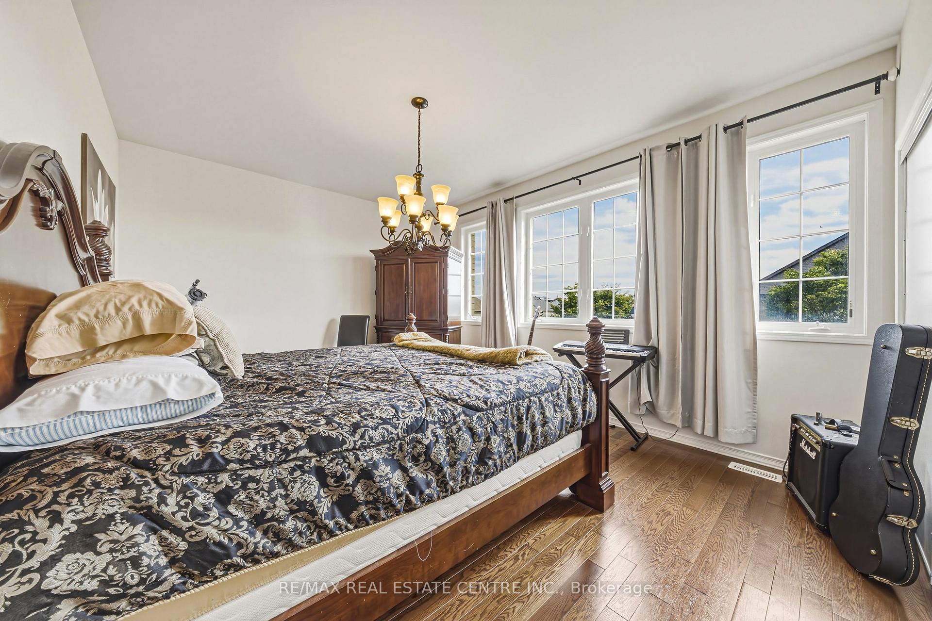 Photo 27 of 37 Lambert Crescent, Brantford, Empire — HOMEH