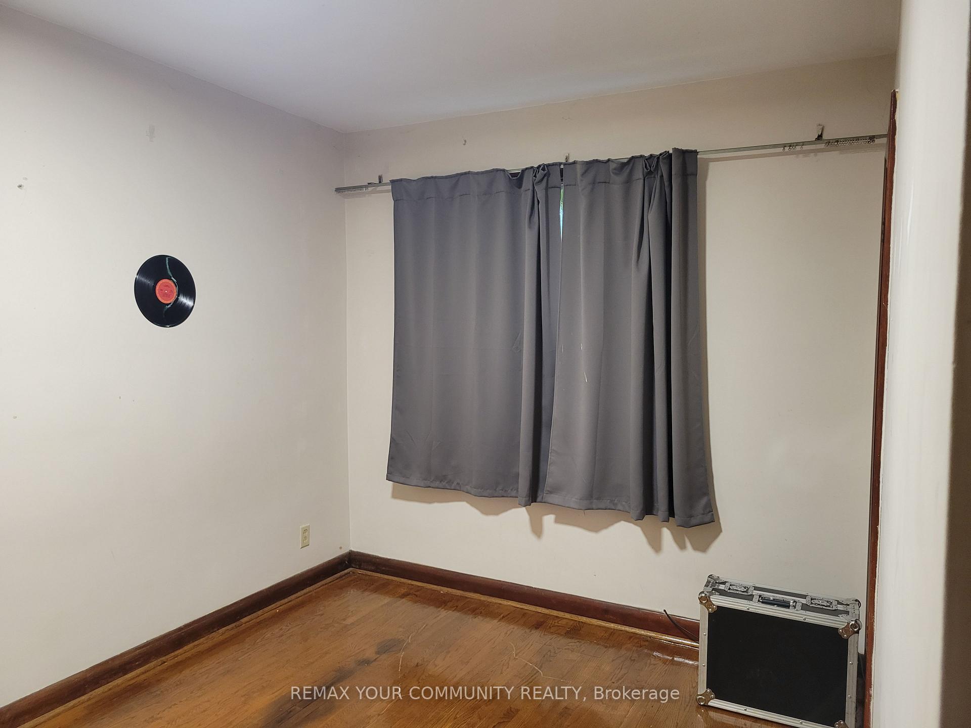 Photo 7 of 145 Varsity Road, Toronto, Lambton Baby Point — HOMEH