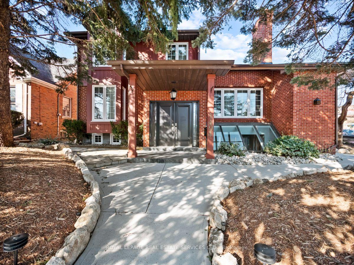 Front of 1494 Islington Avenue