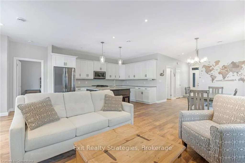 Photo 9 of Unit 10, 740 Main Street E, Haldimand, Dunnville — HOMEH