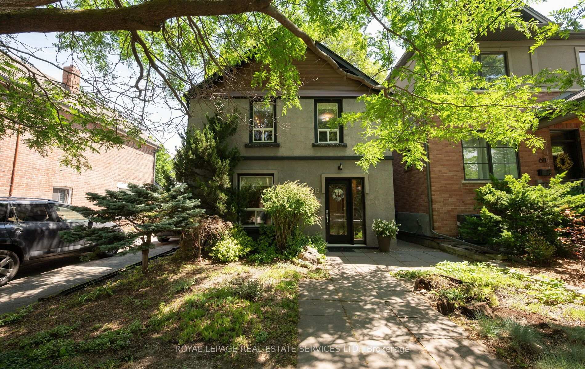 Front of 613 Beresford Avenue