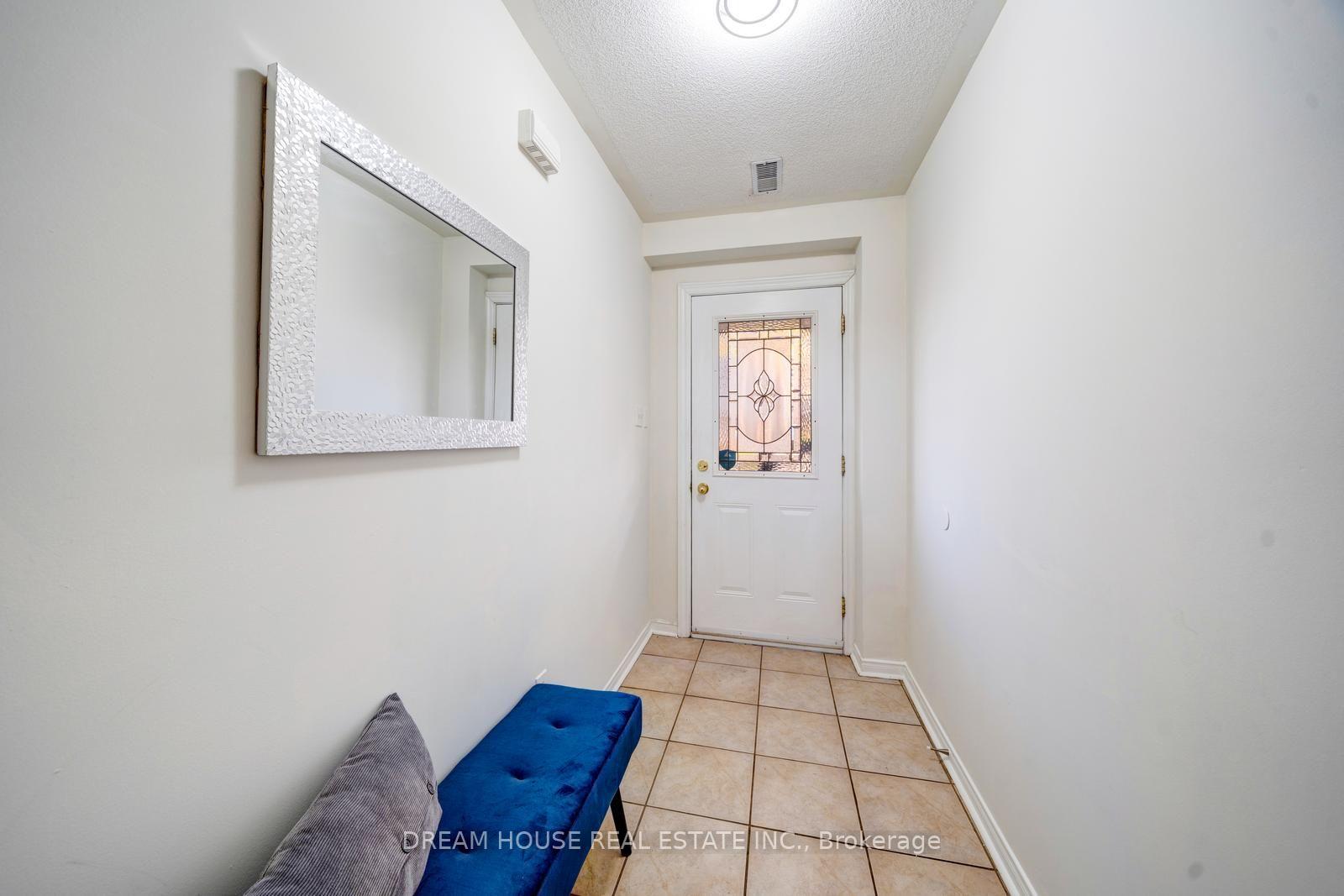Photo 2 of 68 Mcgonigal Lane, Ajax, Central — HOMEH