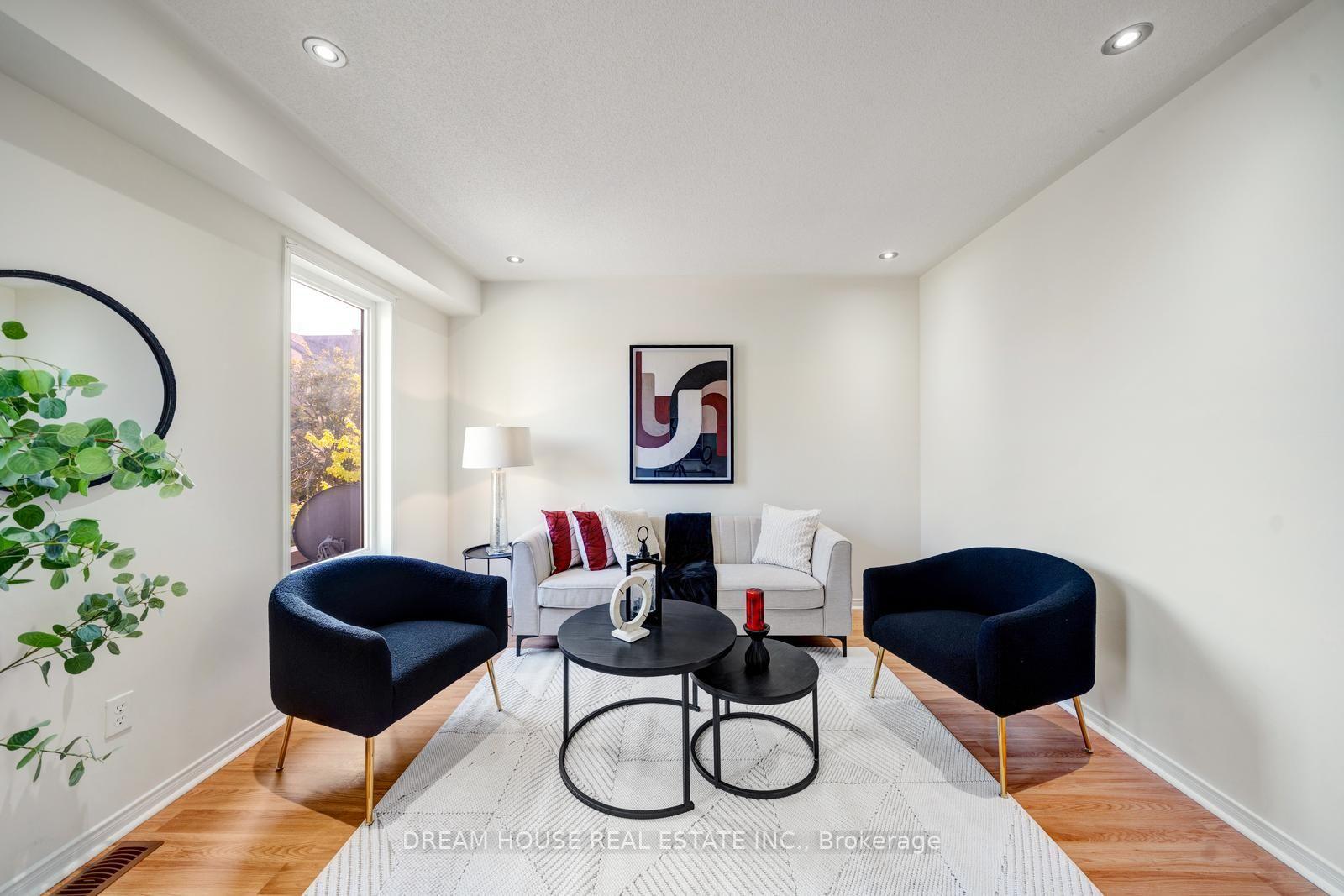 Photo 5 of 68 Mcgonigal Lane, Ajax, Central — HOMEH