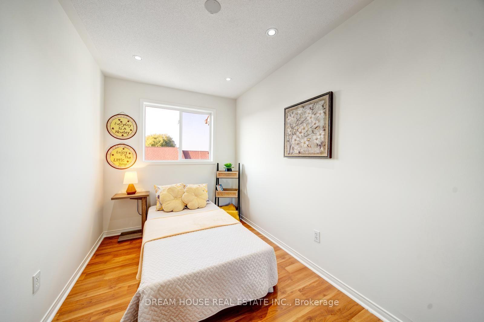 Photo 18 of 68 Mcgonigal Lane, Ajax, Central — HOMEH