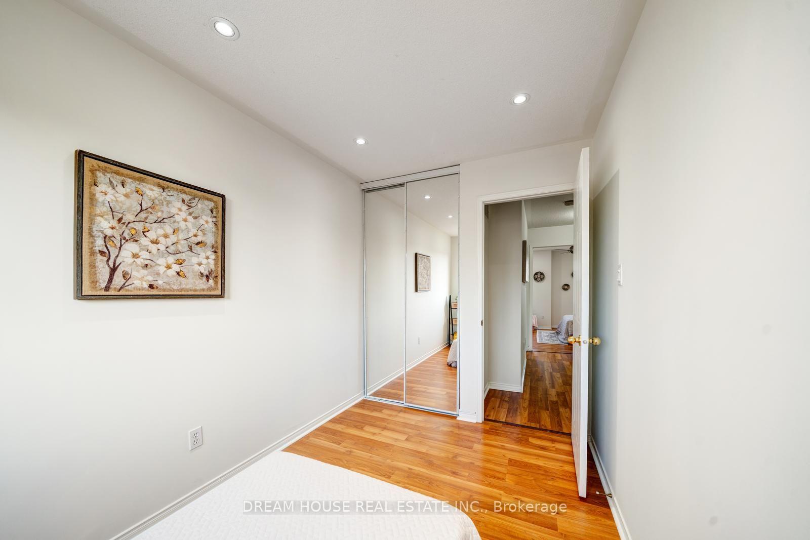 Photo 20 of 68 Mcgonigal Lane, Ajax, Central — HOMEH