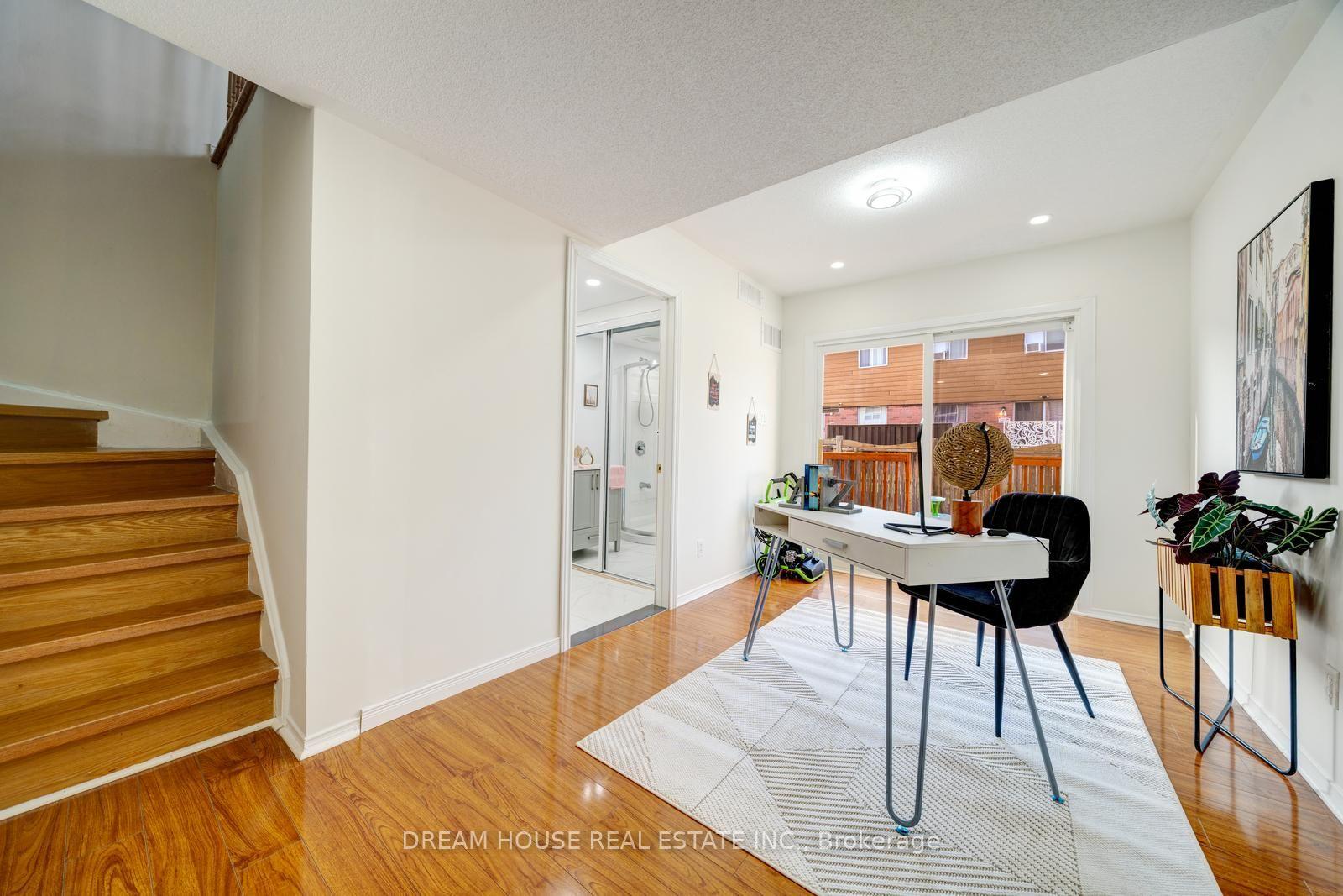 Photo 26 of 68 Mcgonigal Lane, Ajax, Central — HOMEH