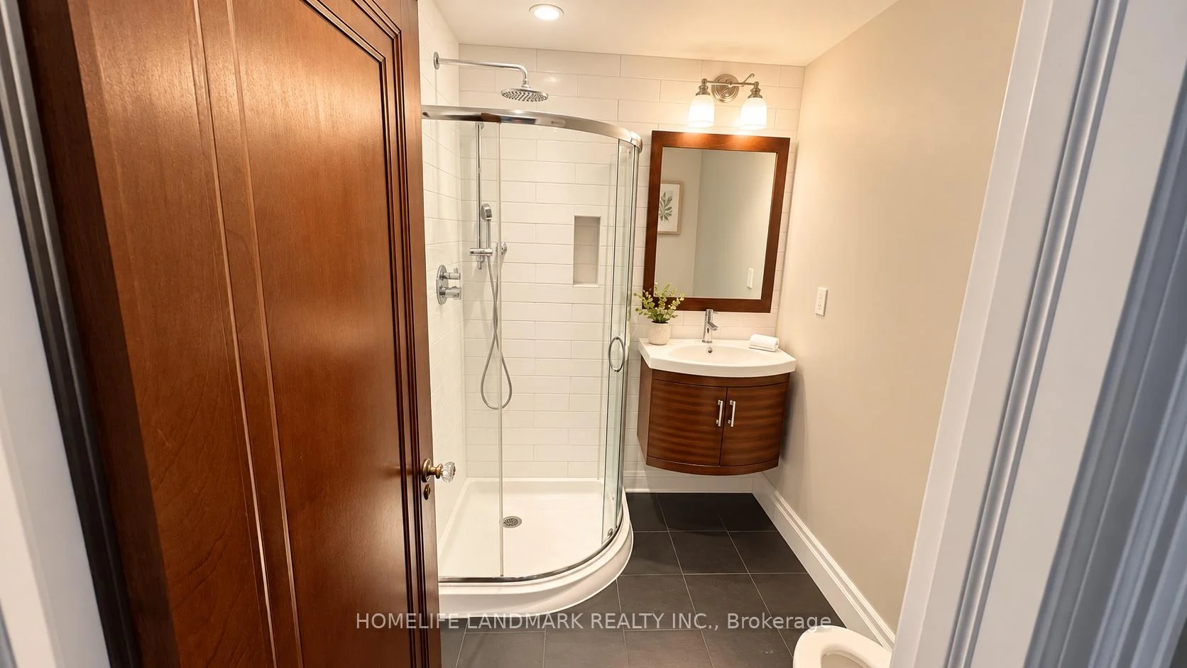 Photo 15 of 15 Jean Street, Toronto, Rosedale-Moore Park — HOMEH